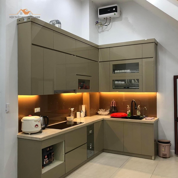 Tủ bếp nhựa đa ngăn, phân chia công năng thông minh