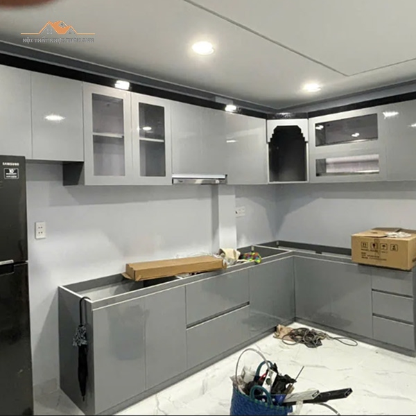 Một số mẫu tủ bếp nhựa phủ acrylic đẹp và được ưa chuộng