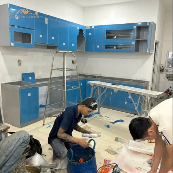 Tủ bếp nhựa đẹp hiện đại cho nhà phố