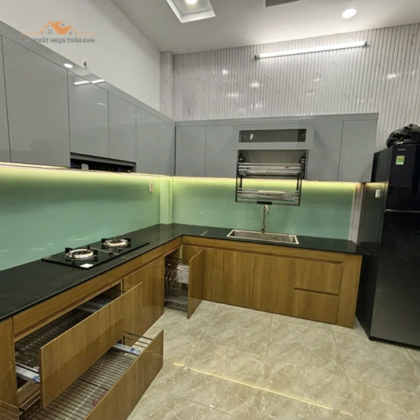 Chủ cửa hàng đánh giá nguồn vốn kinh doanh