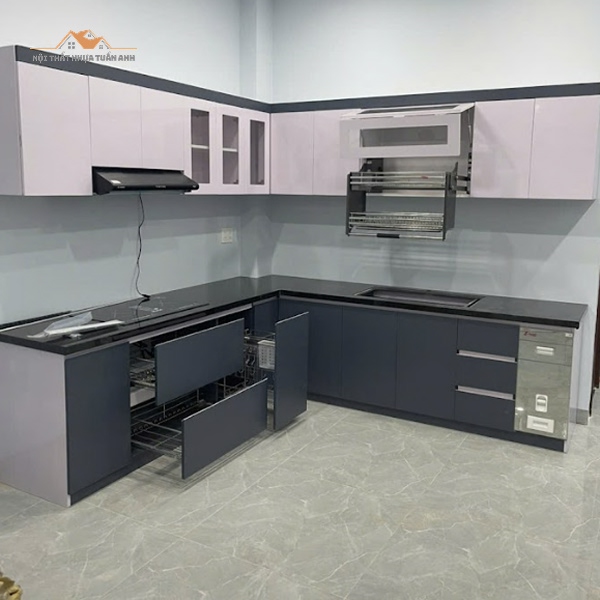 Chiến lược sản phẩm và giá bán nội thất nhựa