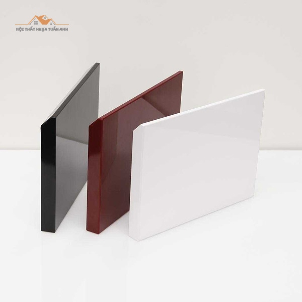 Cánh tủ bếp Acrylic bóng sáng màu trắng hiện đại